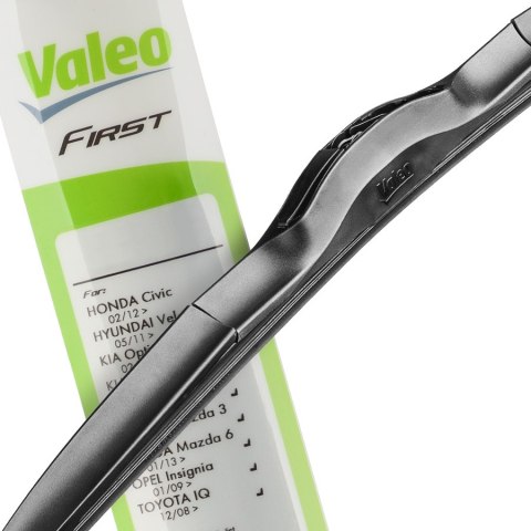 VALEO FIRST HYBRYDOWE WYCIERACZKA PIÓRO 600MM VALEO FIRST HYBRYDOWE WYCIERACZKA PIÓRO 600MM
