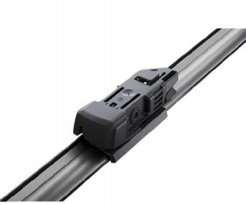 WYCIERACZKI SAMOCHODOWE PRZÓD BOSCH GIULIETTA SUBERB BRAVO II